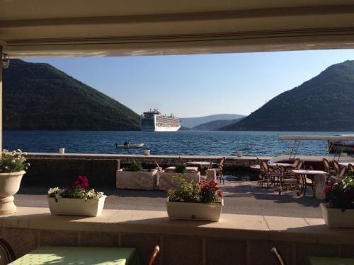 Palace Jelena Rooms Hotel in Kotor Municipality