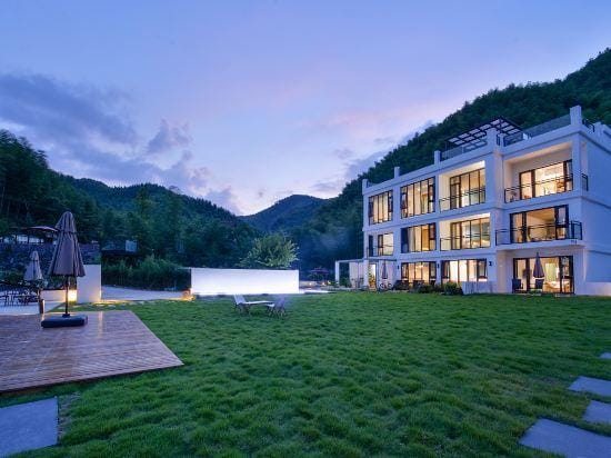 Yao • 20m Starry Sky Pool Wilderness Villa Hotel in Hangzhou