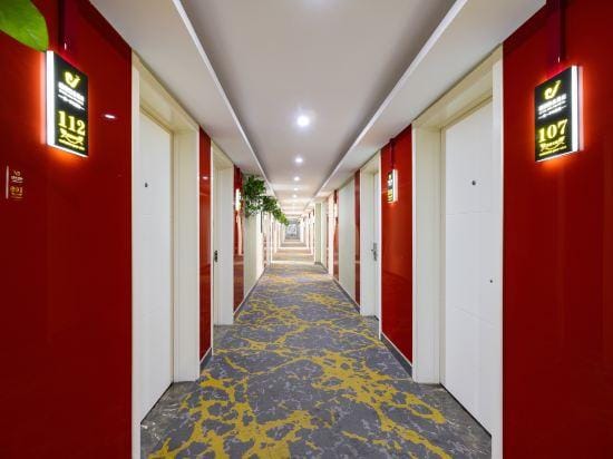 jinwenjingpinjiudian Hotel in Liaoning