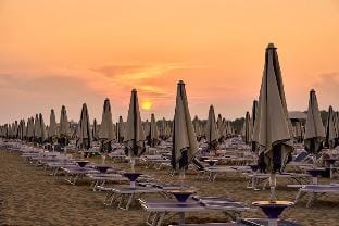 Three-room apartment in Lido dei Pini by Beahost Rentals Hotel in Bibione