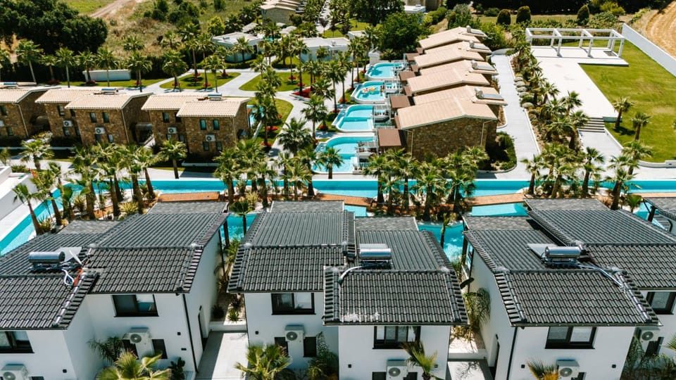 Kallithea Village Hotel Hotel in Halkidiki