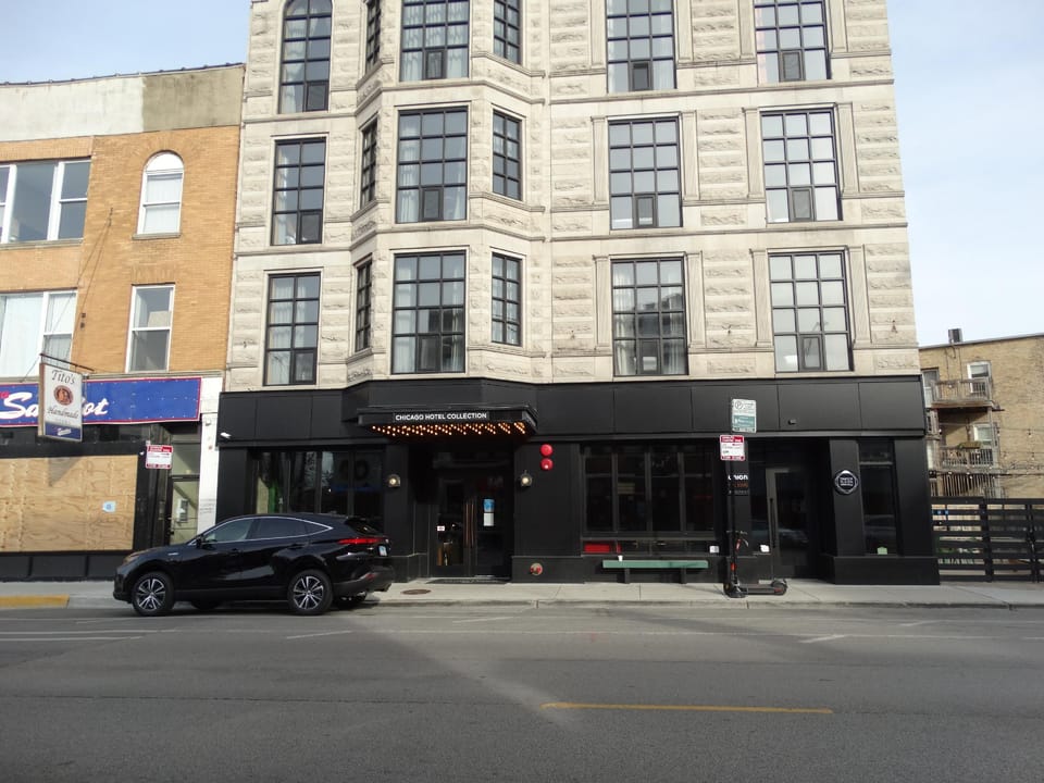 THE CHICAGO HOTEL COLLECTION WRIGLEYVILLE Hotel in Wrigleyville