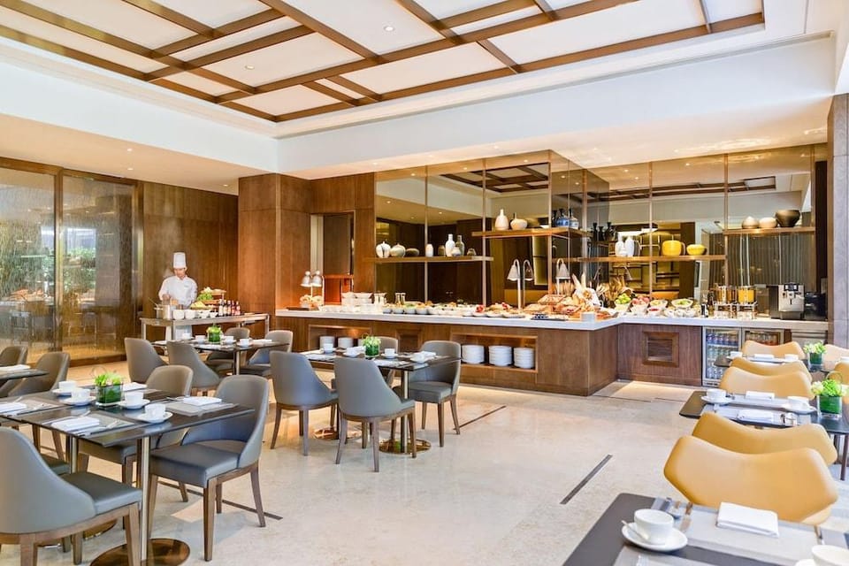 Oakmade International Service Apartment Hotel in Hangzhou