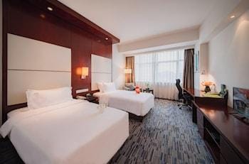 Holiday Inn Hangzhou Xiaoshan by IHG Hotel in Hangzhou