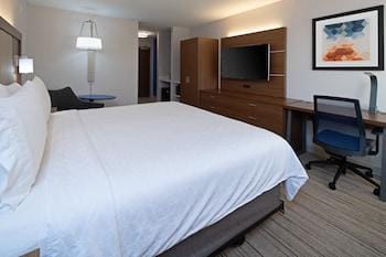 Holiday Inn Express Hotel & Suites SeaTac by IHG Hotel in Des Moines