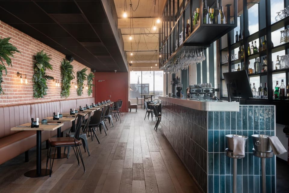 Quai Central Hotel in Flanders