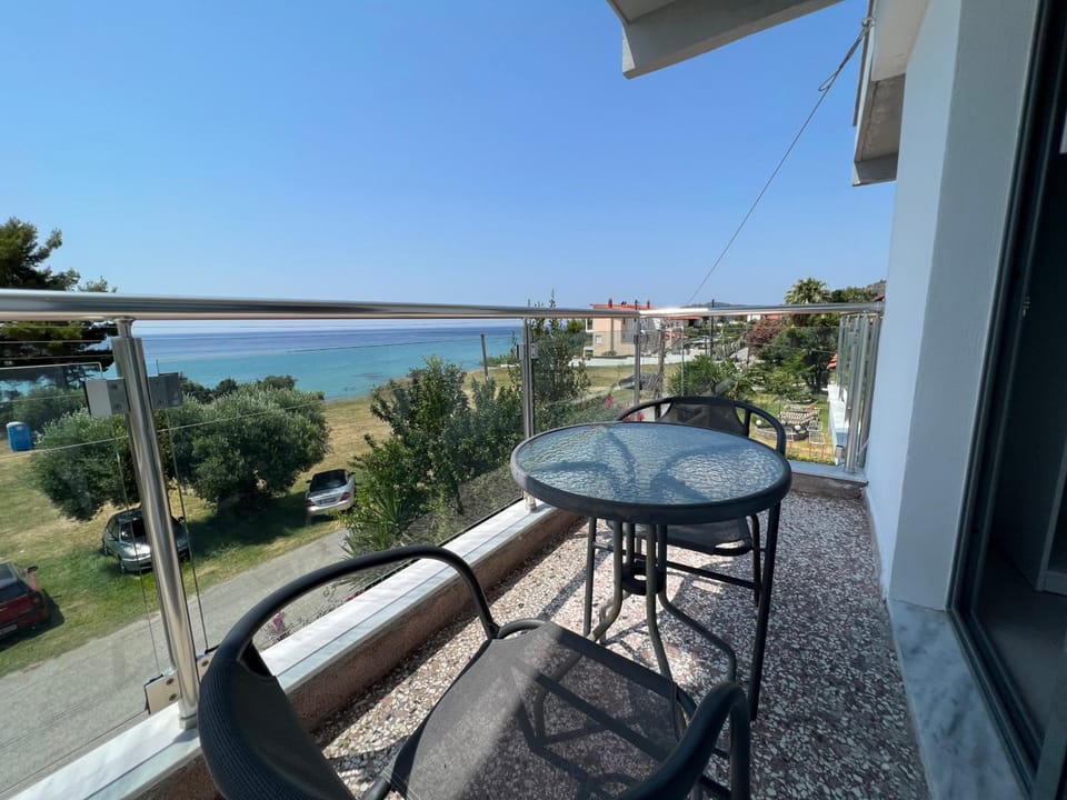 La Casa Al Mare Apart Hotel Hotel in Halkidiki
