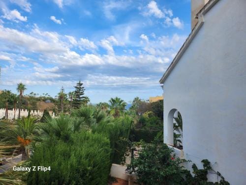 DELUXE Studio ATHOS 50 MP Garden patio BENALMADENA Golf & Beach Hotel in Benalmadena
