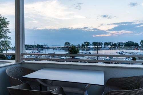 NERO SEASCAPE SUITES Hotel in Decentralized Administration of Macedonia and Thrace