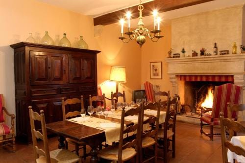 GOLF CLUB D'UZES Hotel in Uzes