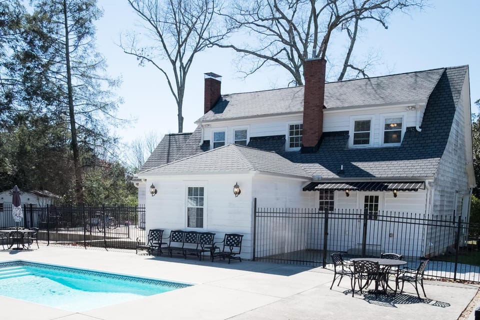 Swamp Rabbit Inn Travelers Rest Inn in Travelers Rest