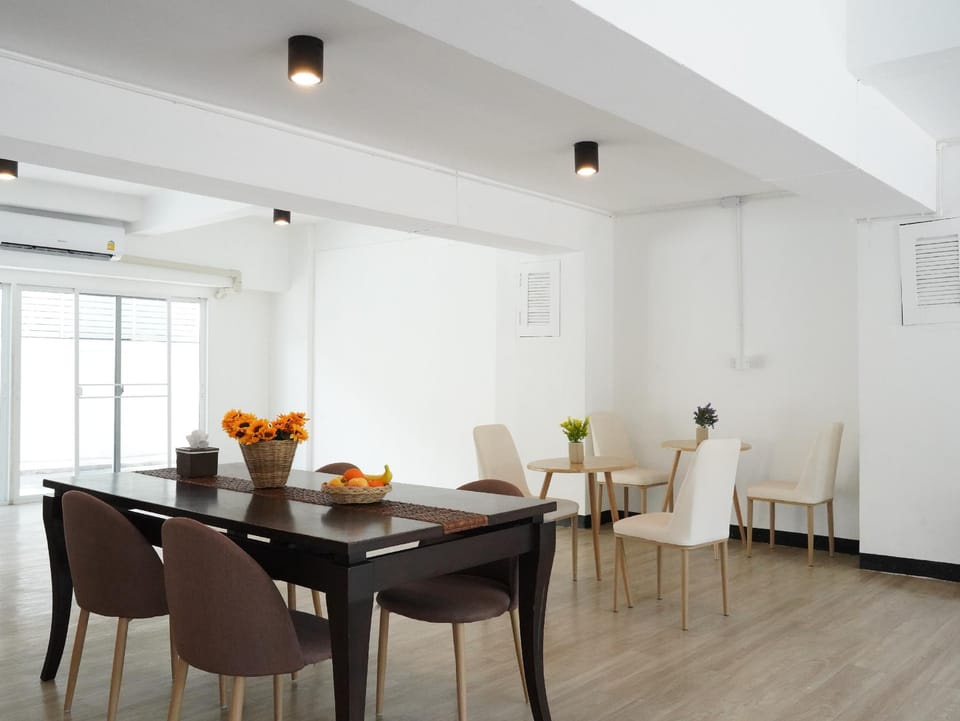 RoomQuest IT Square Don Mueang Airport Hotel in Bangkok