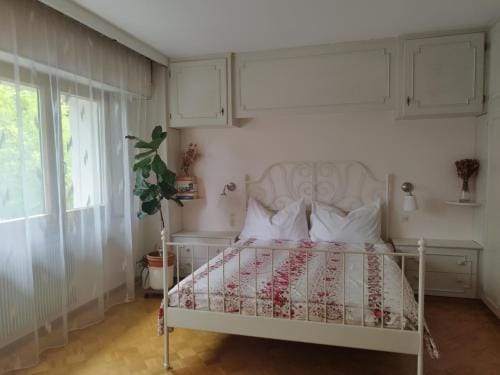 RIVER side - classic Hotel in Weil am Rhein