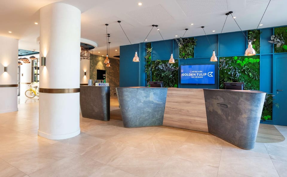 Golden Tulip Aix Les Bains Hotel in Aix-les-Bains
