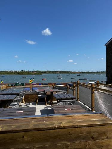 The Crown Pub and Hotel Hotel in Tendring District