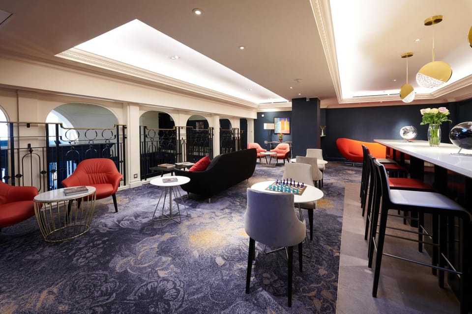 Bar/lounge