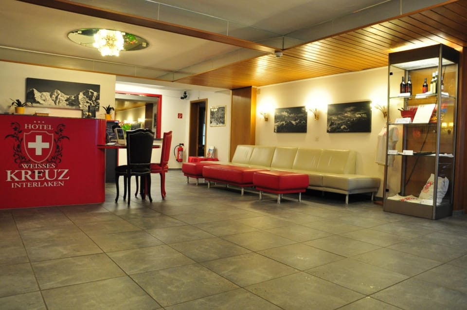 Hotel Weisses Kreuz Hotel in Interlaken