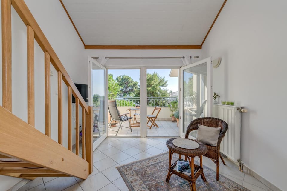 Beachfront apartment Milan, with balcony Hotel in Split