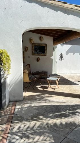 Alpilles Camargue Mas Falabrego Hotel in Arles