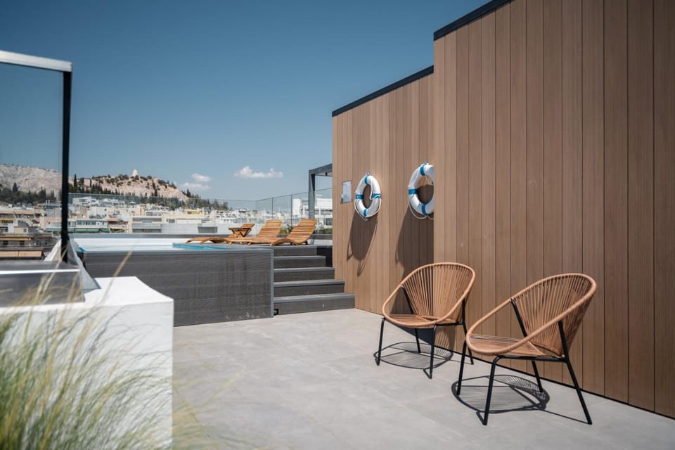 The Edge - Luxury Residences Hotel in Kallithea