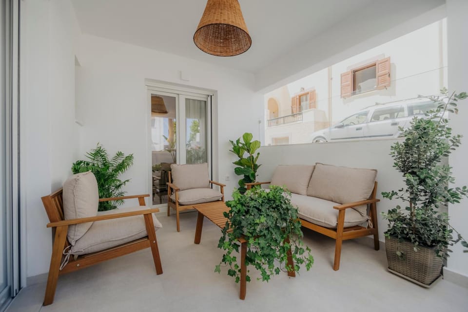 Golden Bird's Hotel in Naxos