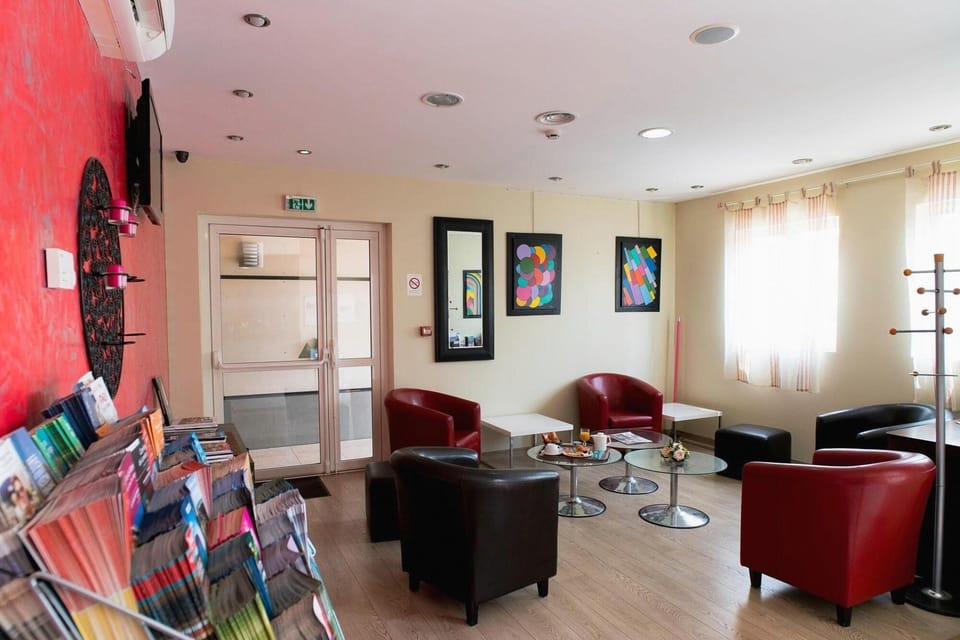 Allotel Hotel in Provence-Alpes-Côte d'Azur