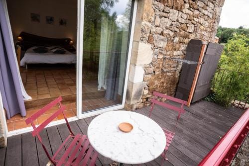Le Pailler Chambres D'hotes Restaurant Gite piscine & spa Hotel in Auvergne-Rhône-Alpes