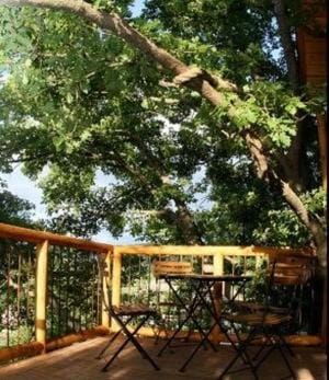 Les Cabanes en Provence Hotel in Malaucène