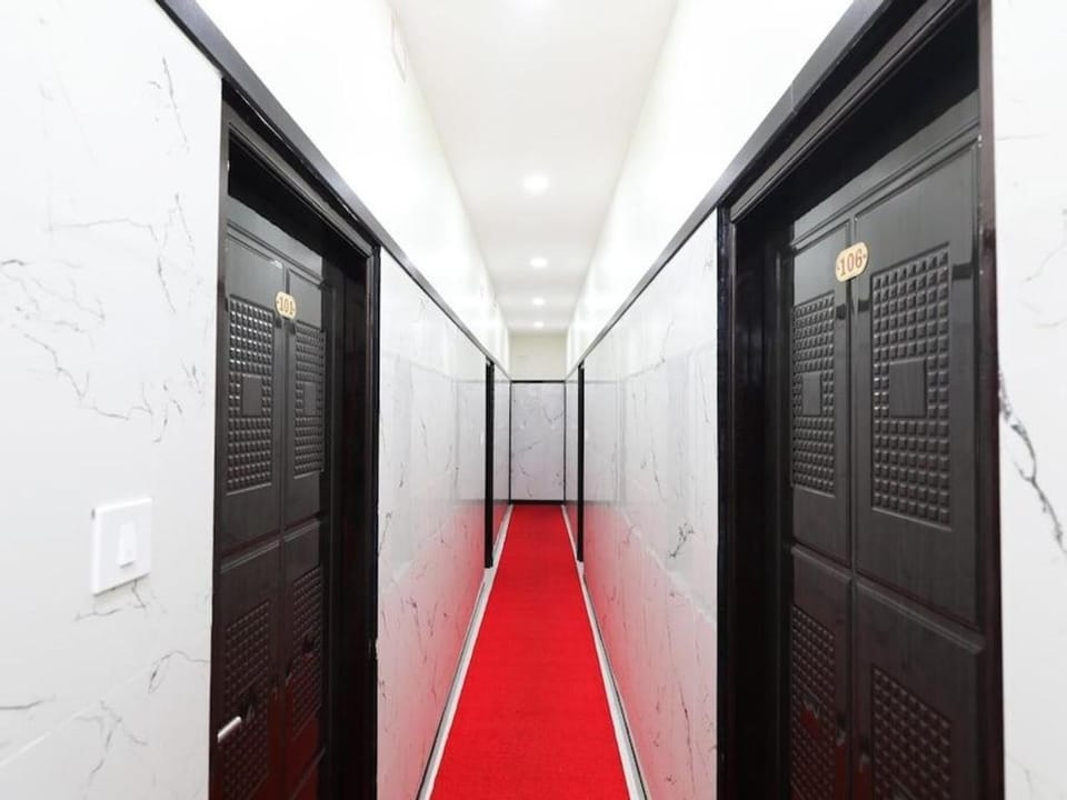 Guru Comforts Hotel in Karnataka