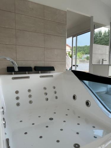 Bulles de Nature Hotel in Bourgogne-Franche-Comté