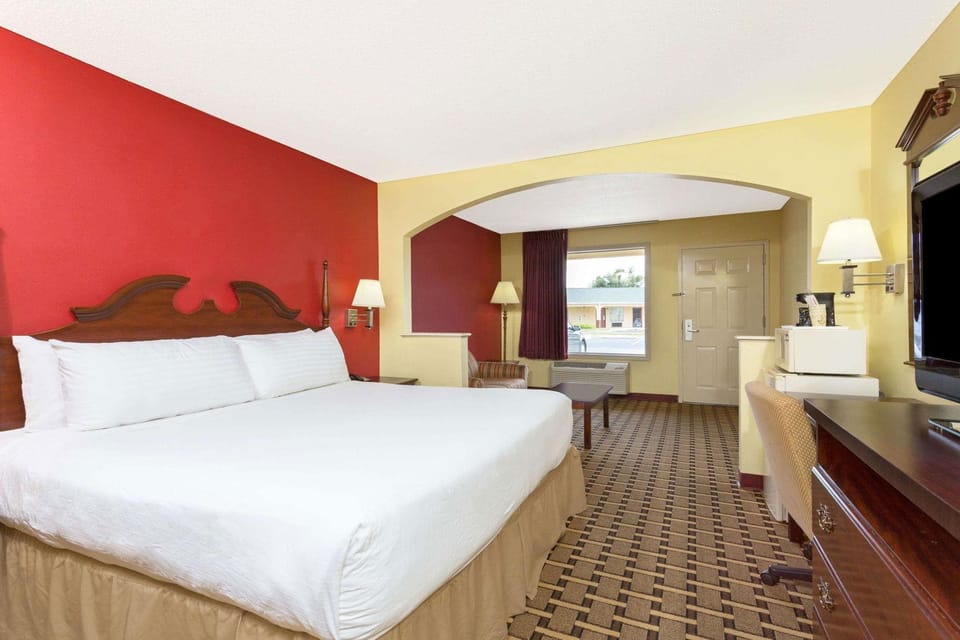 Americas Best Value Inn & Suites Sumter Hotel in Sumter