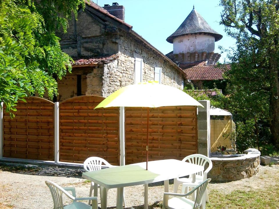 Chambres d'Hotes Le Clos du Murier Hotel in Villefranche-de-Rouergue