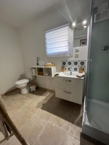 Studio chez joss Hotel in Provence-Alpes-Côte d'Azur