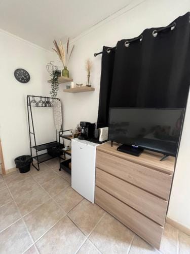 Studio chez joss Hotel in Provence-Alpes-Côte d'Azur
