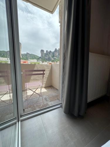 Meteora Gold and Glass Hotel in Kalabaka