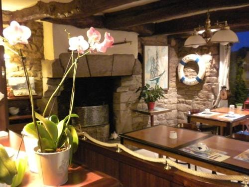 Hotel Le Marin Hotel in Auray