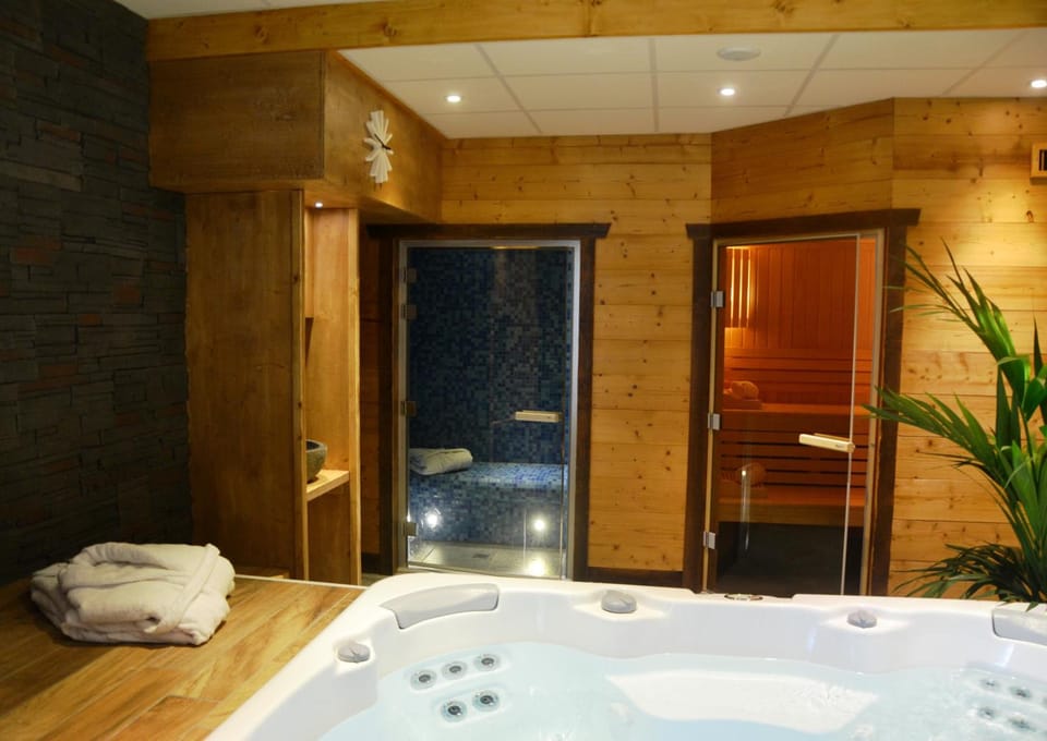 Logis Hotel Les Ancolies Hotel in Haute-Savoie