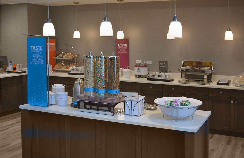 Hampton Inn & Suites Philadelphia/Media Hotel in South Loop