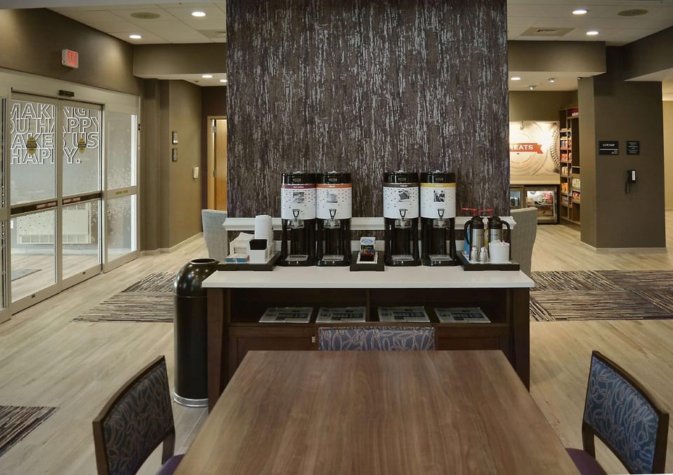 Hampton Inn & Suites Philadelphia/Media Hotel in South Loop