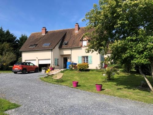 Grande Chambre Familiale VERTE Tout Bonnement Bien Hotel in Normandy