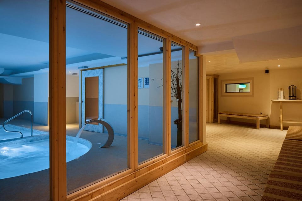 Hot tub