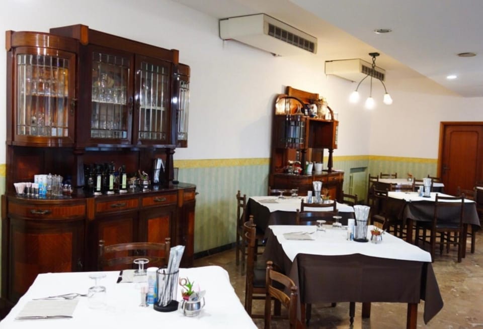 Bar/lounge