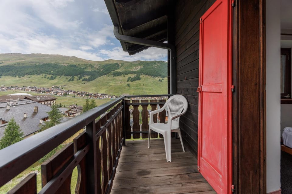 Hotel Teola Hotel in Canton of Grisons