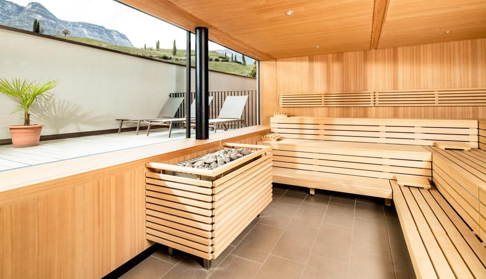 Hotel Thalhof am See Hotel in Trentino-South Tyrol