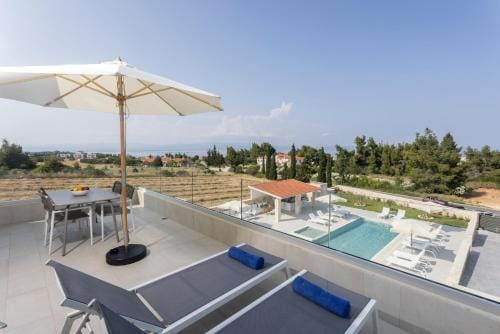 Anna Mare Luxury Apartments Hotel in Halkidiki