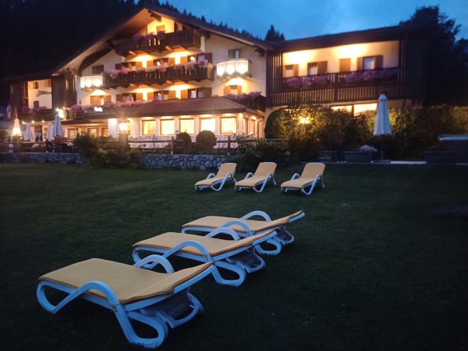 Park Hotel Arnica Hotel in Pie' Falcade