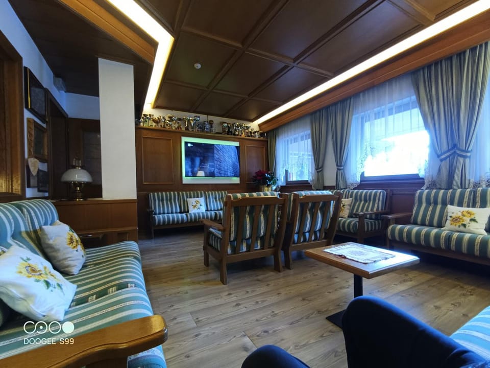Park Hotel Arnica Hotel in Pie' Falcade