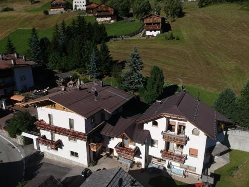 Pensione Valbona Hotel in Corvara