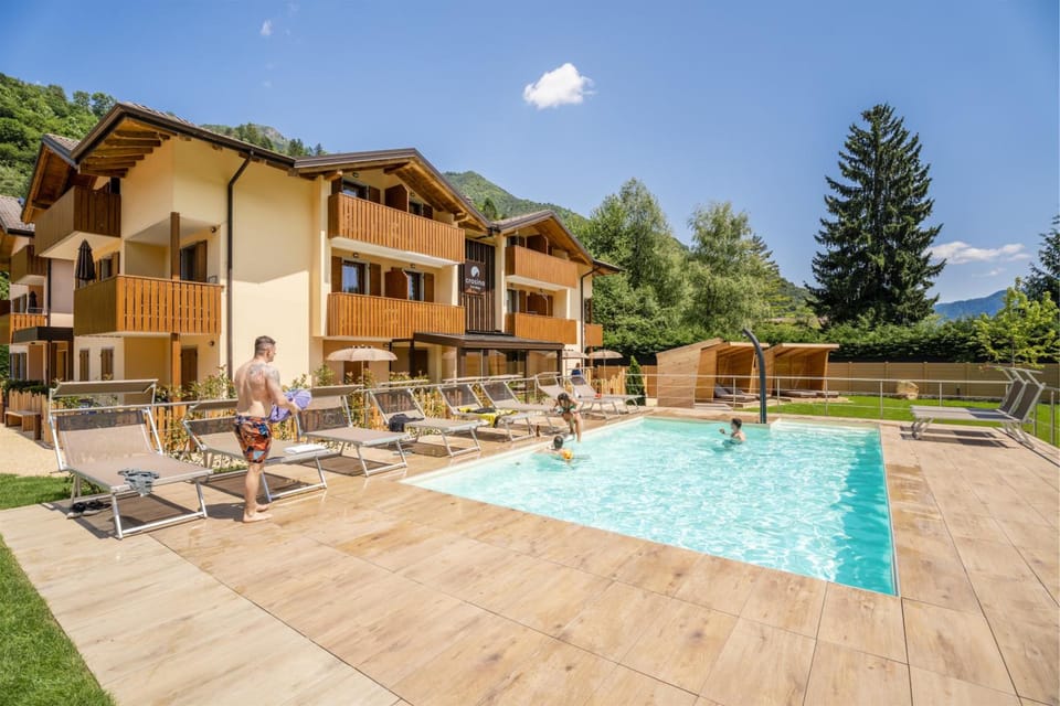 CROSINA HOLIDAY - Residence Toli Apartment hotel in Ledro