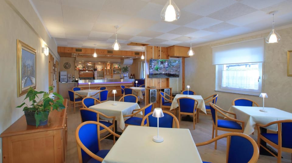 Bar/lounge